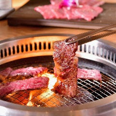 北新地 肉料理 名門