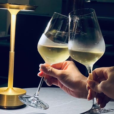 Magneticシーシャラウンジバー_こだわりのワイン