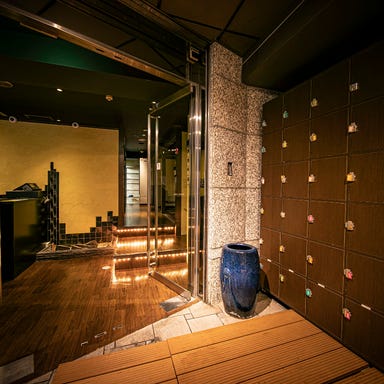 お肉と海鮮 個室居酒屋 花しずく 新大阪店_新大阪駅・西中島南方駅より徒歩6分