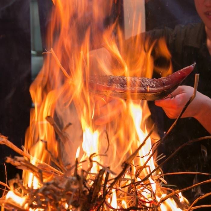 京都で希少！ 900度の炎で焼き上げる