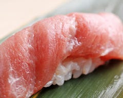 鮨いづみ