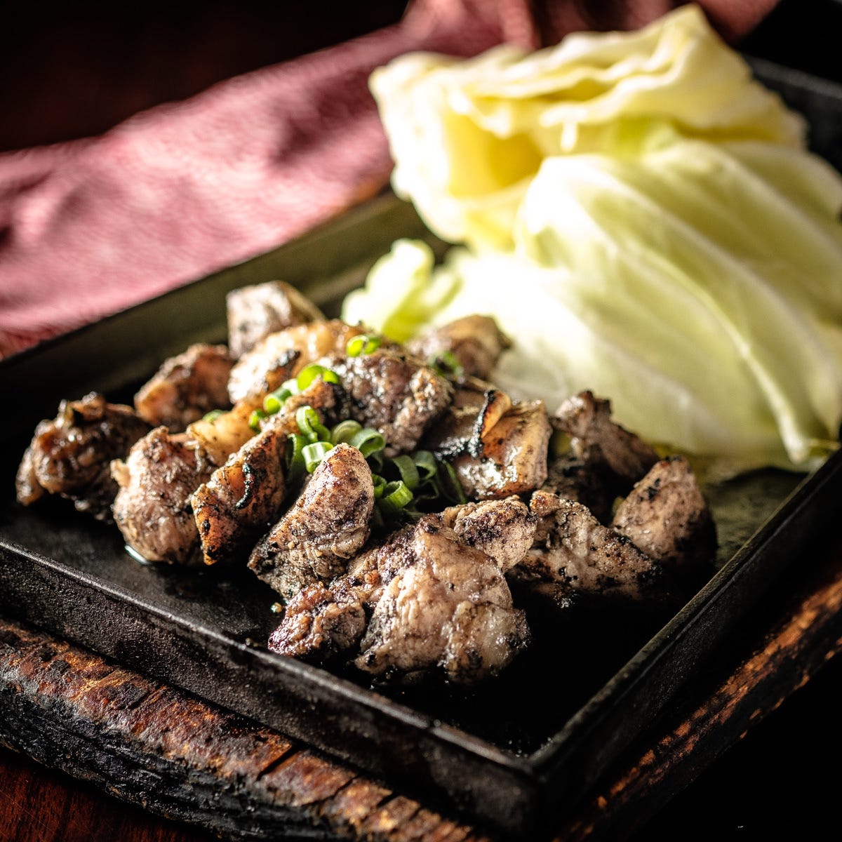 とり鉄 秋葉原昭和通り店 モダンな焼鳥 創作料理