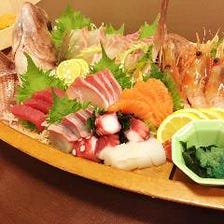 新鮮な魚介類が毎日入る！