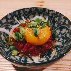馬肉ユッケ