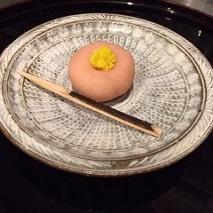 2月の和菓子  寒椿