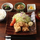 鶏のから揚げ定食