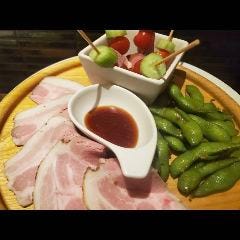 ドリンク原価提供居酒屋 Aji菜（アジサイ）浜松_3種前菜盛り合わせ