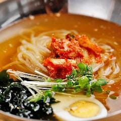 盛岡冷麺に温麺、クセになるこだわりのスープもございます