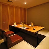 お子様同席でも安心、お座敷のお部屋へご案内いたします