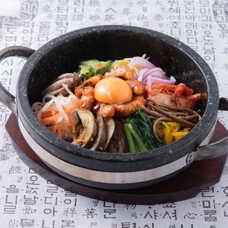 東通り 堂山でサムギョプサルなど本場の味を味わえる韓国料理店 12選
