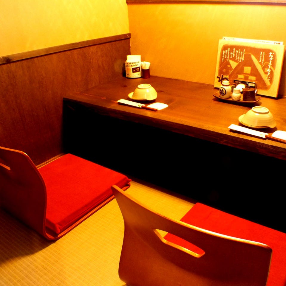 Okayama Restaurant ウメ子の家 岡山本町店 大人気のカップルシート タッチパネルから注文もできるよ ゆったりと二人の時間を満喫してください 家 居酒屋 掘りごたつ