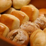 ≪選べるランチ≫
こだわりのパンも毎日数種類ご用意してます。
