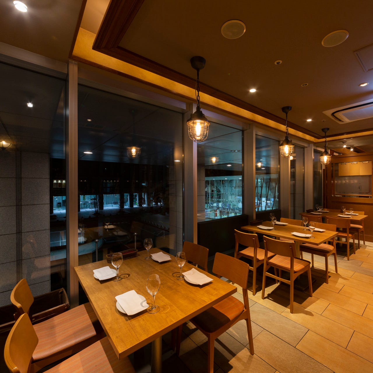 銀座ワイン食堂 パパミラノ サピアタワー店_◆オープンテーブル席２～４名様