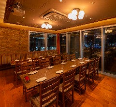 銀座ワイン食堂 パパミラノ サピアタワー店_【個室Aブース】コース料金１４名様分のご利用でご予約承ります。最大２０名様、着席予約のみ承ります。※上記ABブースのうち一部をパーテーションで区切ってご利用いただけます。