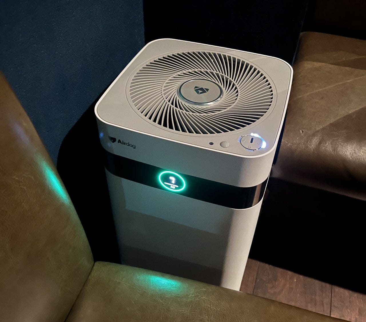 タバコ対策として、Airdogを導入しました。