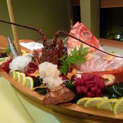 季節の懐石・郷土料理 やまりゅう 湖南 