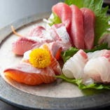 京都中央卸売市場で仕入れる鮮魚はお造りやカルパッチョなどに。