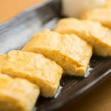 一見シンプル。食べればハマるふわふわの「出し巻き玉子」