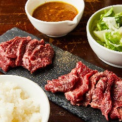 カルビ＆ハラミ焼肉セット（価格は税別です）