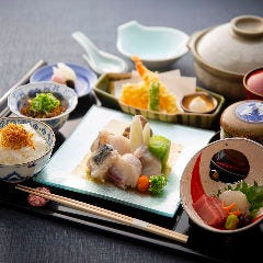味・質・量、すべて納得の、お昼限定会席・御膳をご用意