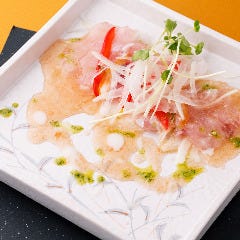見るも美しいお料理をお値打ち価格でお届けしております！