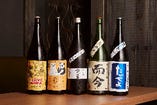 日本酒専用冷蔵庫で60～70種の地酒、珍酒を取り扱っております