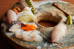 その季節の鮮魚のお造り