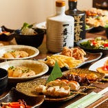 名物の鶏料理が集う宴会コースは2,200円（税込）〜楽しめます