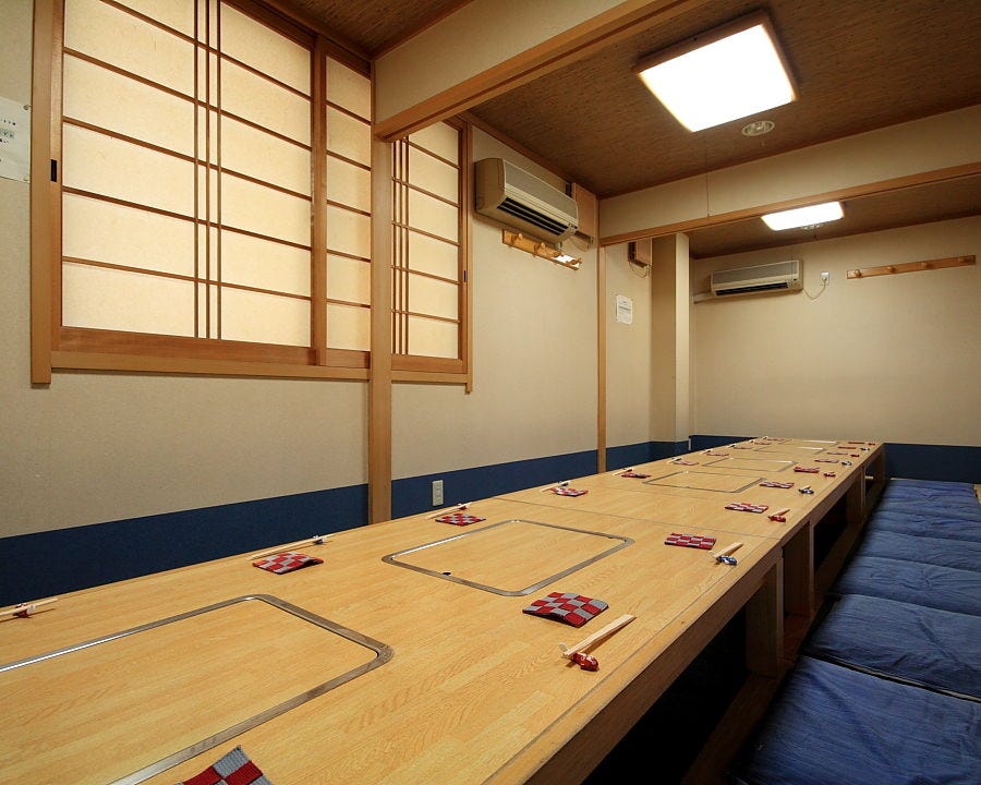 すし処 錦_2階 掘りごたつ個室は最大15名様でのご宴会も可能です。