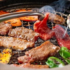 大人数での焼肉でも安心◎当店は通常の4倍強い換気装置を導入！