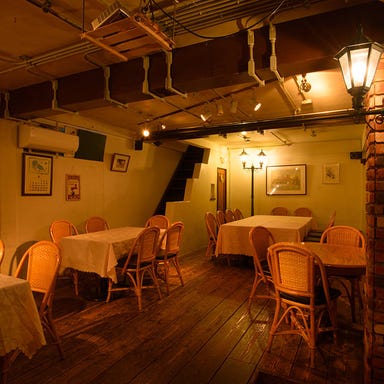 レストラン＆バー 粟樹楼  店内の画像