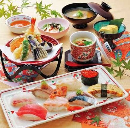 海座自慢のお寿司をメインに天ぷら、季節の茶碗蒸しと豊富!