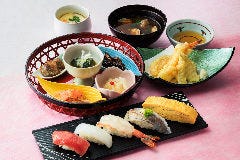 30食限定の花かご和膳