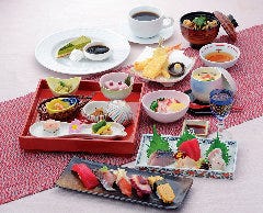お昼限定のお得な会席です。