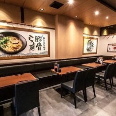 楓花亭 豊田市駅前店_4名様用のテーブル席が4つ周りを気にせず、ゆったりお食事を楽しめます！