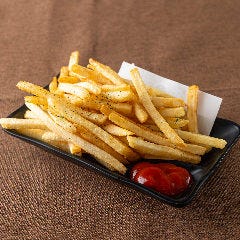 完全個室 地鶏焼き鳥と築地海鮮 創作居酒屋 よりみち 新橋店_北明かりのポテトフライ
