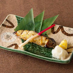 完全個室 地鶏焼き鳥と築地海鮮 創作居酒屋 よりみち 新橋店_銀タラ西京焼き