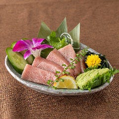 完全個室 地鶏焼き鳥と築地海鮮 創作居酒屋 よりみち 新橋店_マグロの中トロ