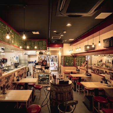 ビーフキッチンスタンド アパホテル上野店_テーブル4名様×4