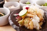 【 一汁六菜 】 若鶏の紫蘇天ぷら　～すだちおろし掛け～