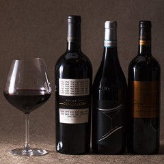 常時20種類以上のボトルを2800円～から取り揃えております。