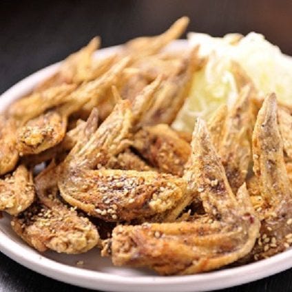 名物『秘伝ダレの手羽先』 創業29年 鷹匠『ななは』