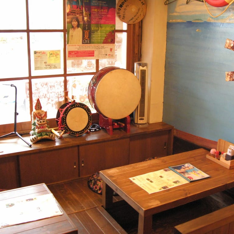 沖縄料理 琉球むら_ゆったりくつろげる6名席