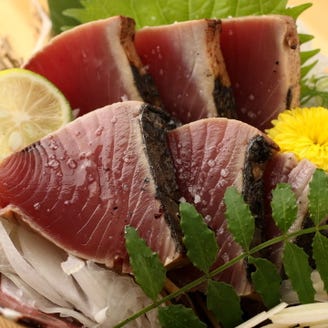 鶏と魚と藁焼き 頂 Itadaki 西中島 メニュー 藁焼き 鮮魚 ぐるなび