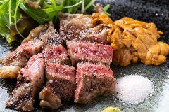 極上肉・熟成肉×大粒濃厚うに お肉バル うに（和） 