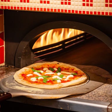 Steak&Pizza BLAZE_超高温短時間で焼き上げるピッツァ窯