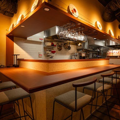 Steak&Pizza BLAZE_デートにもおすすめなカウンター席♪