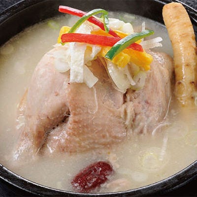 参鶏湯(サムゲタン)薬膳料理で美味しい！一石二鳥の人気メニュー