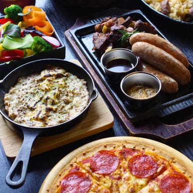 久留米 居酒屋 宴会 肉酒場 YOLO_【YOLOの大皿肉宴会コース】 2H飲み放題付き 10名様以上限定(全7品)