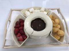 チョコフォンデュなど、単品メニューも充実（販売休止中）